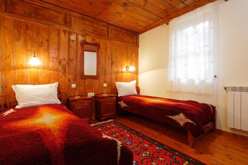 Yovina House Zheravna - image 10