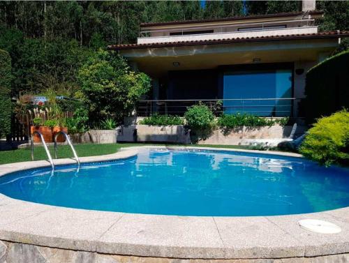 Casa con piscina Sanxenxo gîte à louer Bordones