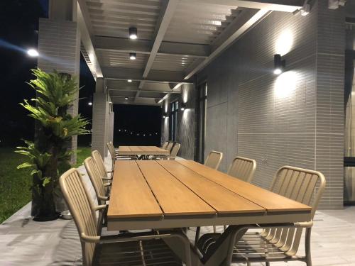 Exterior view, Luang yuan zi near Cingshuei Dire Park