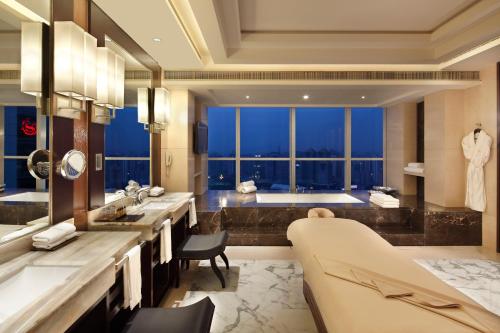 쉐라톤 광저우 호텔 (Sheraton Guangzhou Hotel)_1_image