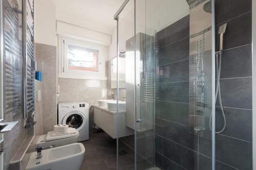 Corvetto M3 - Bright Apt. with balcony!, Milan (photo 4)
