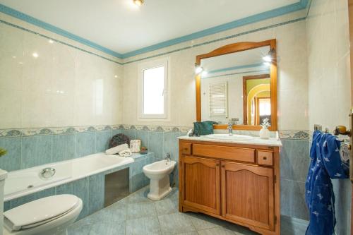 Villa with Private Pool image 10
