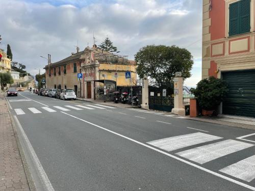 La Casa di Samantha a Villa Regina a picco sul mare con piscina