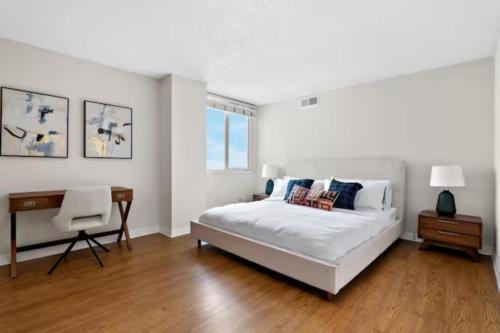 Ocean View Luxurious Retreat Full 3Bedroom Marina in Los Angeles, USA