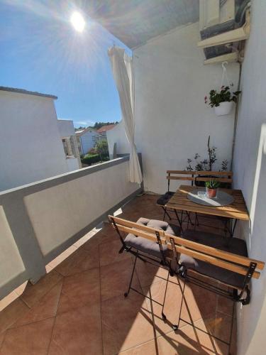 balcon/terasă, Apartments with parking space Palit, Rab - 22676 in Rab