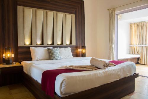 Shikara Beach Resort near Betul Beach