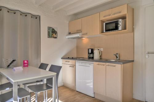 廚房, Belambra Clubs Balaruc-les-Bains - Les Rives De Thau in 巴拉呂克萊班