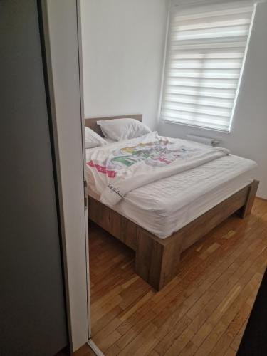 7 Brothers Apartment - image 4