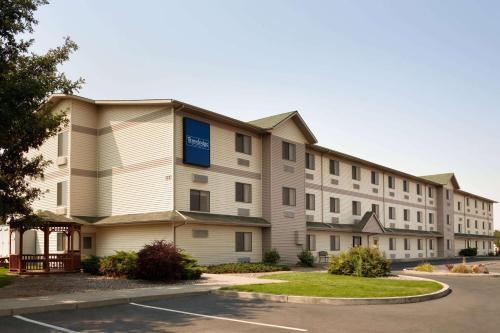 . Travelodge by Wyndham Hermiston