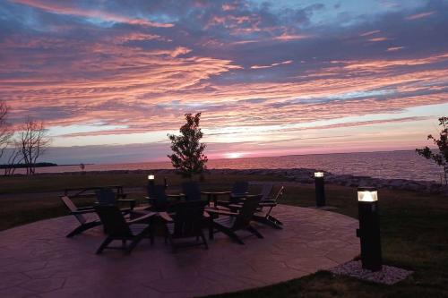 AmericInn by Wyndham Menominee - image 3