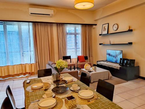 9 Seri Bukit Ceylon 5 minutes to Alor Street KLCC Bukit Bintang 2R2B 8 pax, Kuala Lumpur