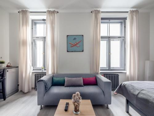 Quiet Former Library Studio by Innorental, Riga (foto 6)