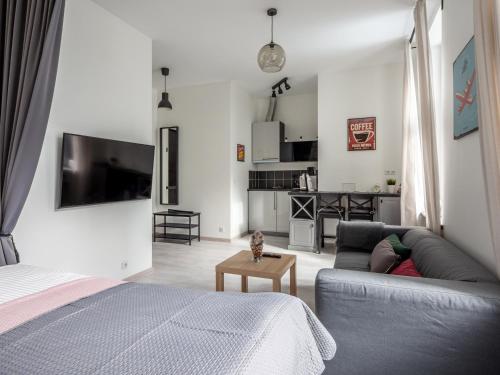 Quiet Former Library Studio by Innorental, Riga (foto 10)
