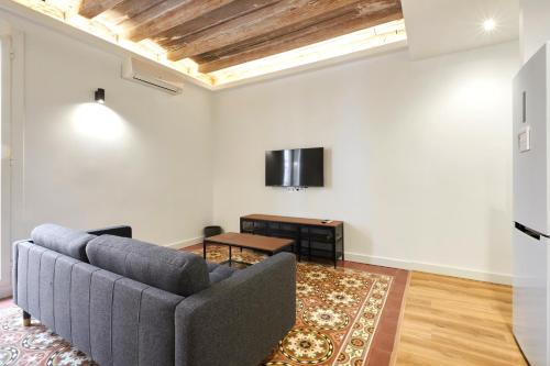 Comfortable apartment next to Apolo theater, Barcelona (fotografie 3)
