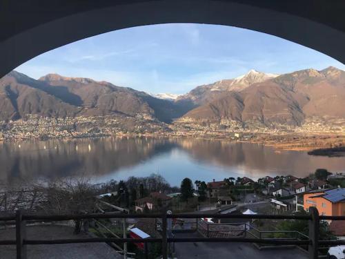 Casa Dorothea mit Pool über Lago Maggiore