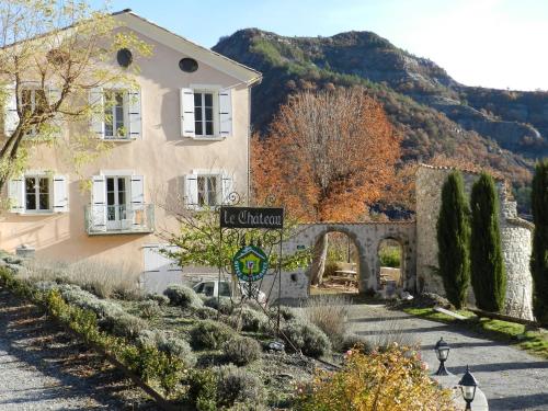A szálláshely kívülről, Les gîtes du château (Les gites du chateau) in Thoard