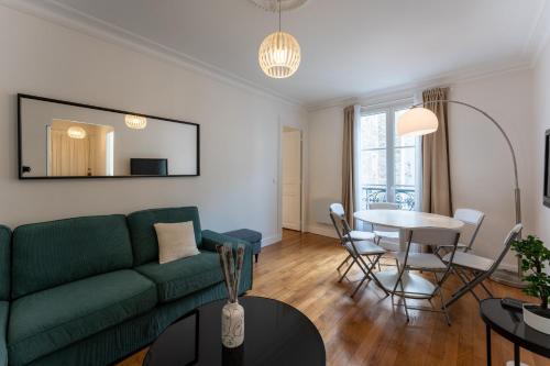 Appartement de luxe Champs Elysees Neuf, París