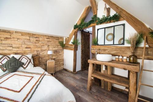LE RELAIS DES CALECHES - La Jungle Room BnB Prouais