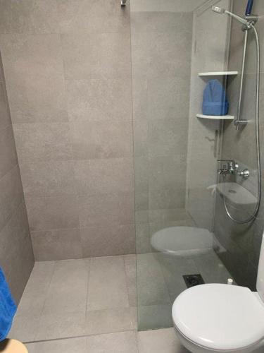 Twin Room image 2