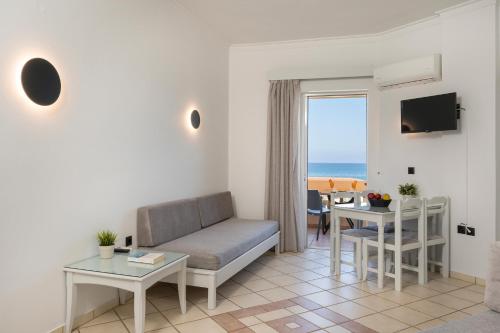 Hotel Caretta Beach - image 9