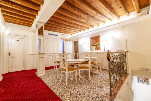 Residence Ca' di Malta Arsenale by Wonderful Italy 3