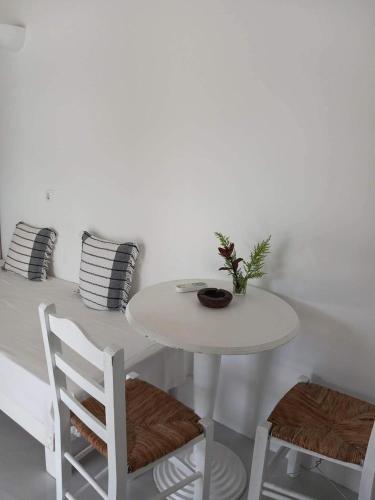 מתקני המלון, Louloudasrooms Studio in מולוס פראו