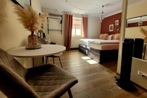 1 queen bed