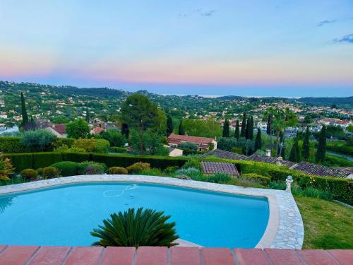 Sea View Villa in the French Riviera - Location, gîte - La Colle-sur-Loup