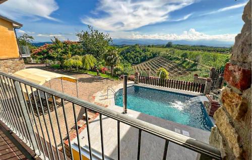 Peldbaseins, 3 Bedroom Cozy Home In Marsaglia Cn in Marsaglia (Cuneo)