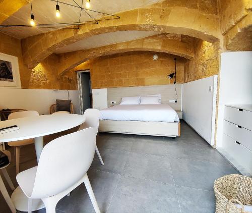 Wave 24 Savynomad Harbour Residence & Private Jacuzzi SPA Cave, La Valeta (foto 10)