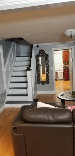A comfy place in queens in Cambria Heights, USA
