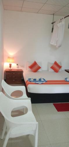 Deluxe Family Room image 9