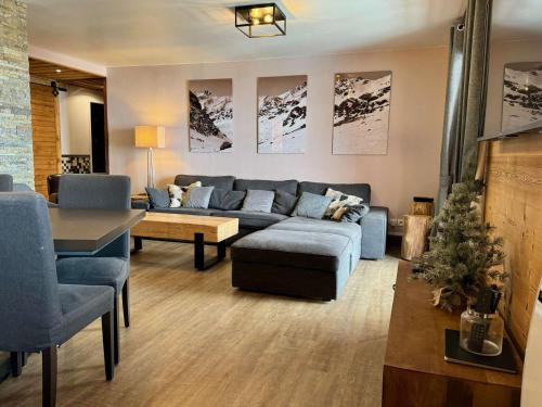 Apartment room in Duplex rénové à Val Thorens - 12 pers 4 chambres garage proche pistes et commerces - FR-1-637-40