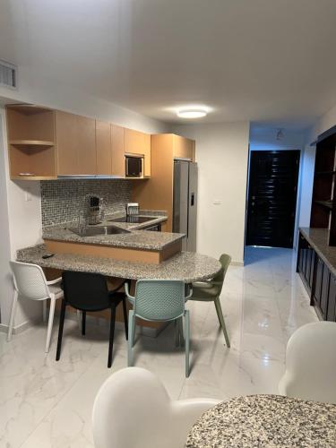 Edificio Solarium, Porlamar (photo 8)