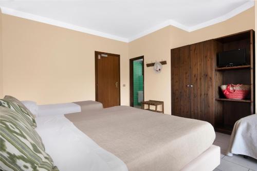 Hotel Desiree - image 3