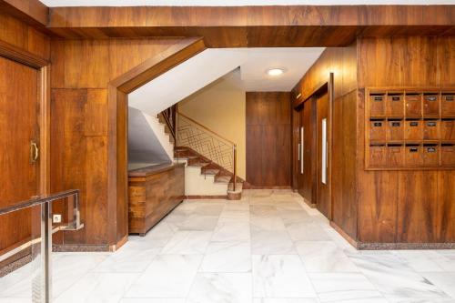 Superior Apartment image 2
