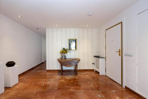 Superior Apartment image 9