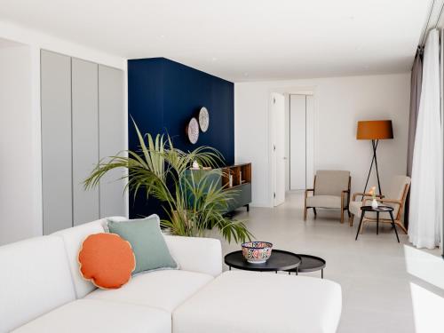 THE FLAG HOTEL Marbella, Estepona Adult Recommended