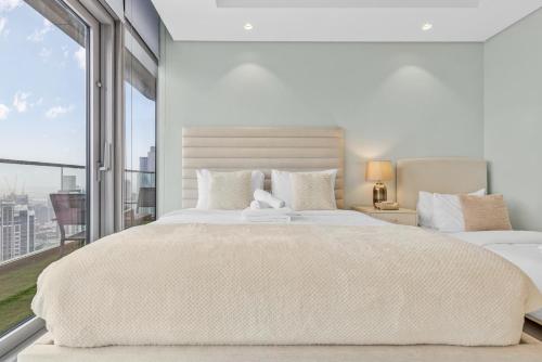 High Floor Burj Khalifa & Sea View with stunning Infinity Pool, Дубай (фото 8)
