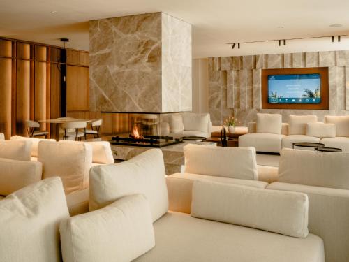 THE FLAG HOTEL Marbella, Estepona Adult Recommended