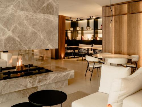 THE FLAG HOTEL Marbella, Estepona Adult Recommended