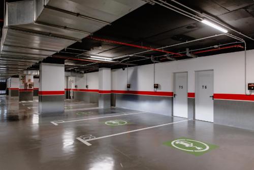 THE FLAG HOTEL Marbella, Estepona Adult Recommended