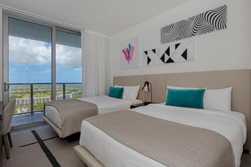 5 stars AMENITIES Luxury 3 BR-Stunning VIEW & 27th Floor - image 9