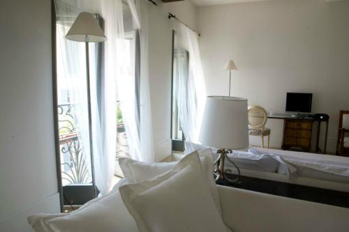 Milano Suites - image 11