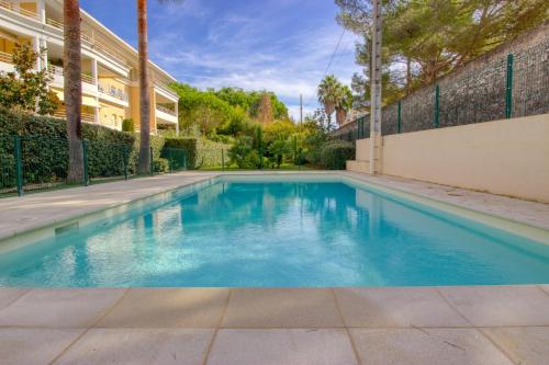 Golfe Juan - 4 People - Swimming Pool - Private Parking - Location saisonnière - Vallauris