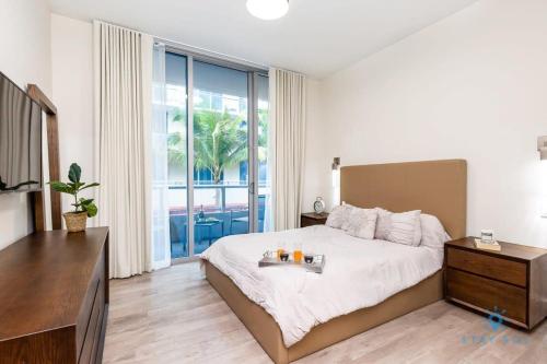 NEW LUXURY Beachfront Condo Resort thumb 3