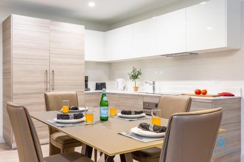NEW LUXURY Beachfront Condo Resort in Hollywood, USA