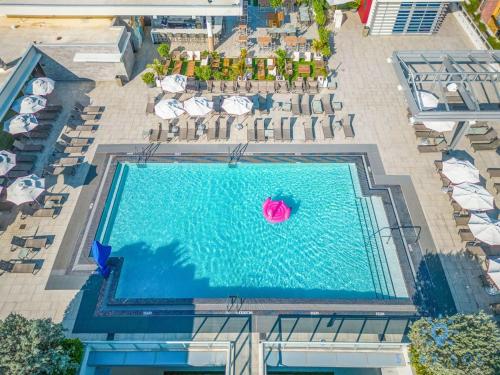 Best Stay Rooftop Pool Hollywood Beach Boardwalk thumb 3