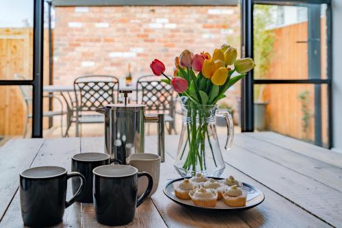 Norton Coach House - image 3