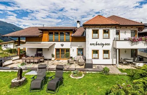 Ferienwohnungen am Burgsee in Ladis, Österreich